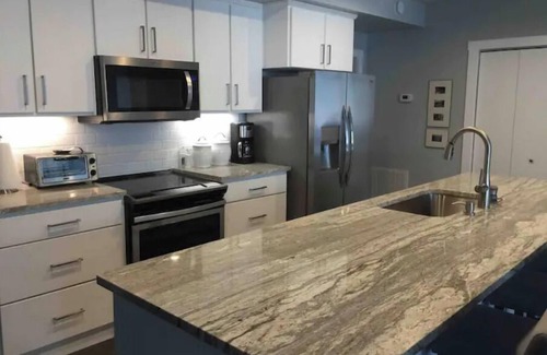 West Jefferson Apartment | Downtown West Jefferson 3 bedroom apartment walking distance to everything.