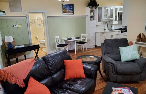 Delray Beach Cottage | Downtown Whimsical Zen Paradise: Pool, Tiki Bar, 2 blks N of Atlantic Ave Delray