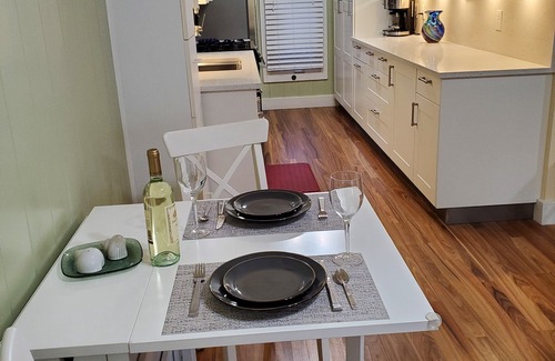 Delray Beach Cottage | Downtown Whimsical Zen Paradise: Pool, Tiki Bar, 2 blks N of Atlantic Ave Delray