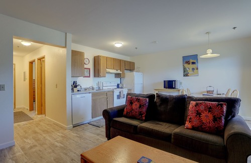 Hood River Condo | Downtown with *Special Prices for 30+ Stays Today through Dec. 2019!*