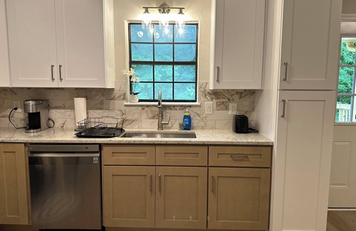 Woodstock House | Downtown Woodstock Newly Renovated Home