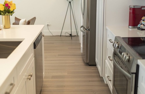 Woodstock House | Downtown Woodstock - Open Concept and Natural light- Metro Atlanta Townhome