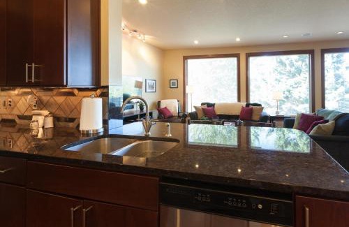 Hood River House | Downwider at The Columbia River Gorge