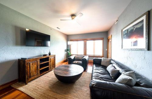 Waves Apartment | Downwinder - Waterfront 2-Bedroom, 2-Bathroom Suite at REAL Watersports