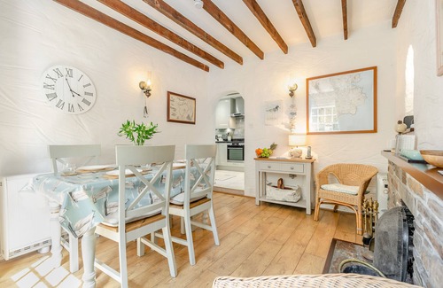 Helford House | Dowr Penty - Three Bedroom House, Sleeps 5