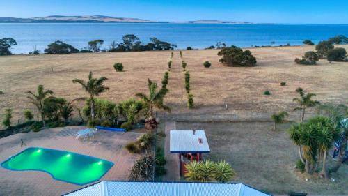 Kingscote House | Doyles on the Bay