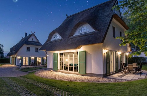 Rerik House | Drööm unter Reet 2 Comfortable holiday residence