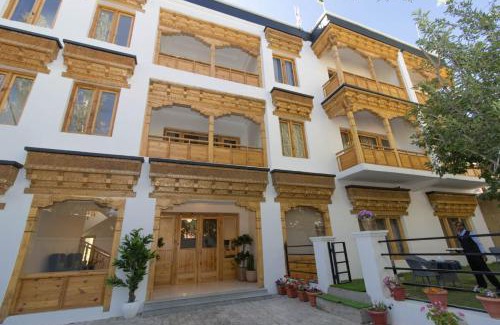 Leh Hotel | Dragon Residency