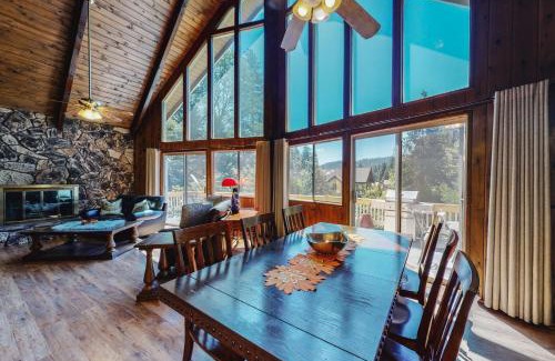 Blue Jay House | Dragon's Lair