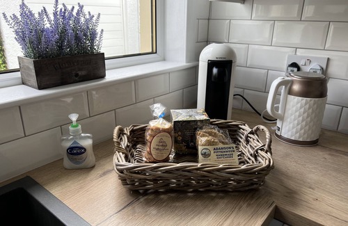 Kilrenny Cottage | Dragonfly Cottage, Cellardyke - a cottage that sleeps 4 guests in 2 bedrooms