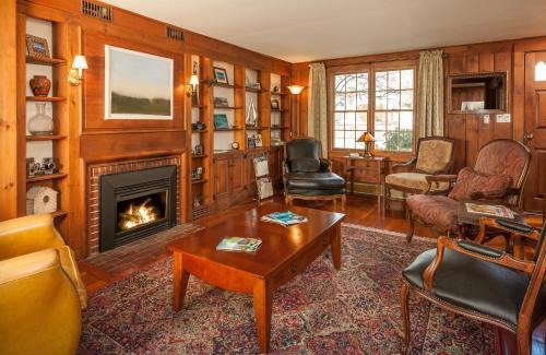 Ogunquit House | Dragonfly Guest House