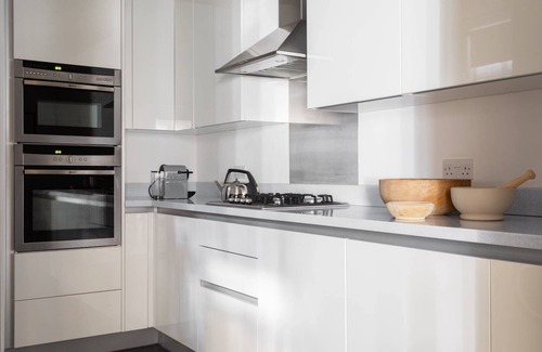 Redcliffe Apartment | Drayton Gardens VI by onefinestay