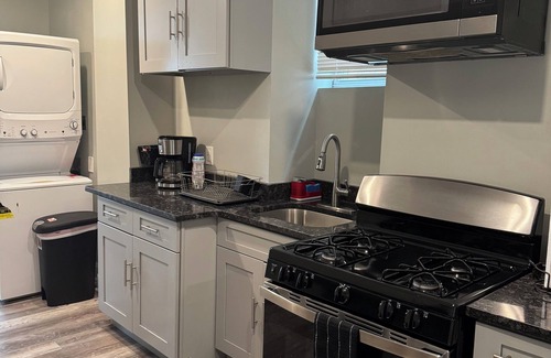 Garden Court Apartment | Dream apartment 2-bedroom apartment in fantastic Philadelphia with WiFi, AC
