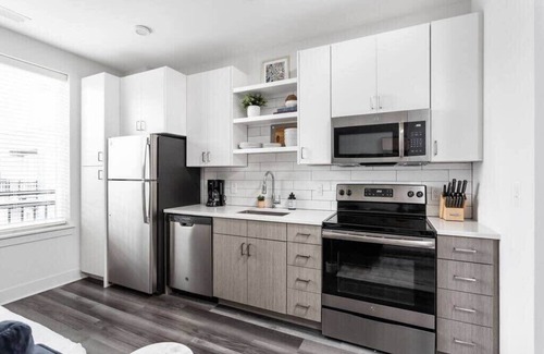 Cole-Noble District Apartment | Dream Apartment near Whole Foods CozySuites