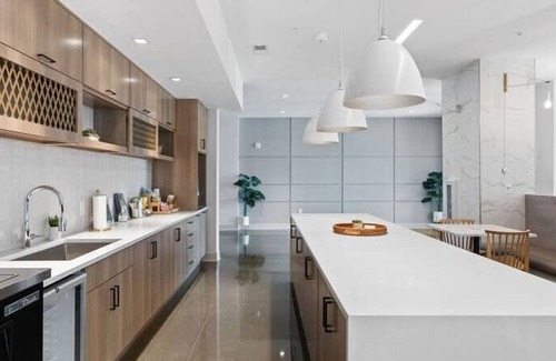 Cole-Noble District Apartment | Dream Apartment Near Whole Foods Cozysuites