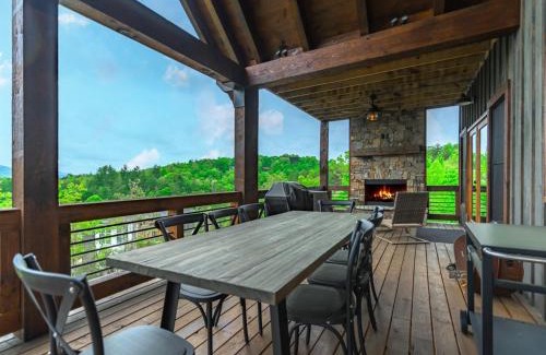 Foxfire Estates House | Dream Catcher - 270 Degree Mountain Views