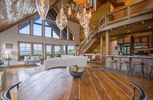 Foxfire Estates House | Dream Catcher - Blue Ridge, GA