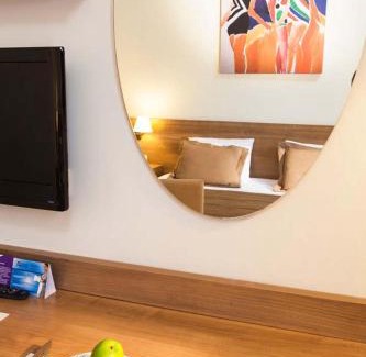 Side Hotel | Dream Family Club