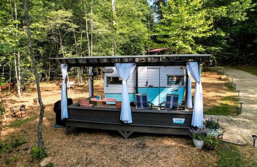 Franklin House | Dream Glamping at Adult-Only Vintage Camper Destination in Franklin, North Carolina