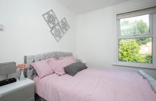 West Ham House | Dream Home Near Stratford Olympic Park London