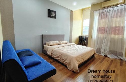 Sibu House | Dream House Homestay