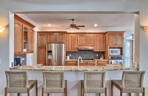 Ridgeway House | Dream Lake House! 4 Bedrooms/King Beds + 4 Full Baths on Lake Wateree!