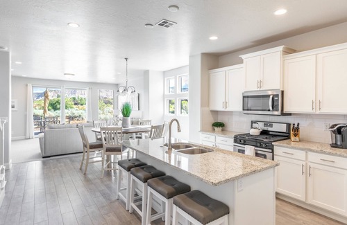St. George Villa | Dream On 18