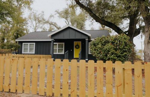 Bunkers Cove Apartment | Dream On – Style & Comfort Near Historic Downtown