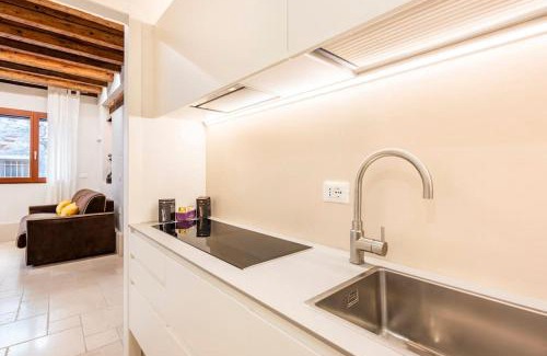 San Marco Apartment | Dream's door with canal view in Venice