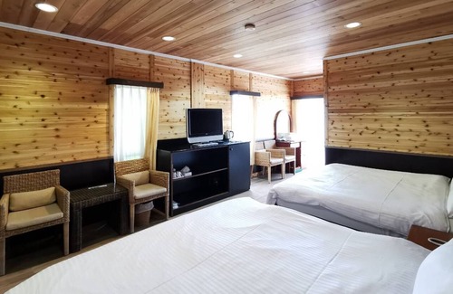 Ren'ai Hotel | Dream Town