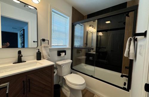 Weequahic Apartment | Dream!