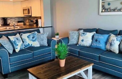 Surf City Condo | Dream Vacation Surf Condo, On the Beach with Pool