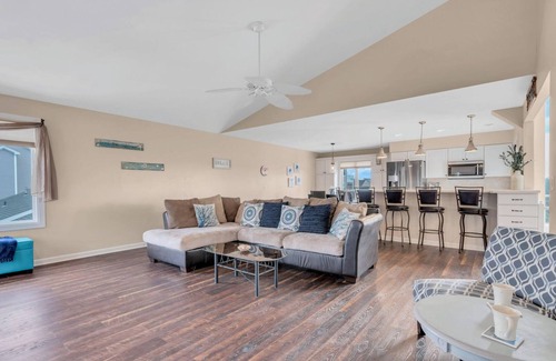 Beach Haven West House | Dream Waterfront Getaway 5 minutes to LBI Beaches