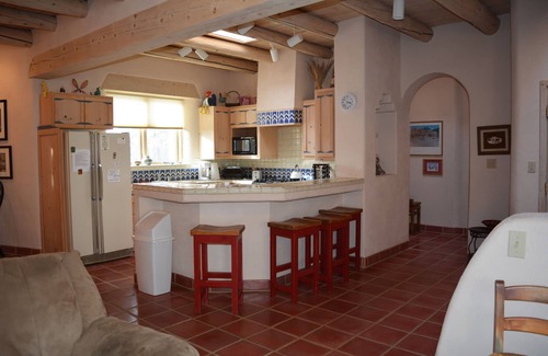 Arroyo Seco House | Dreamcatcher - mountain views fireplace hot tub wi-fi Clubhouse pool/tennis