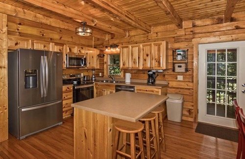 Lake Lure Cabin | Dreamcatcher- Pet Friendly- Mirror Lake-Waterfall by Sunscape Property Management