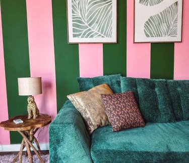 North Nashville House | Dreaming With Dolly - Luxe Stay Near Broadway