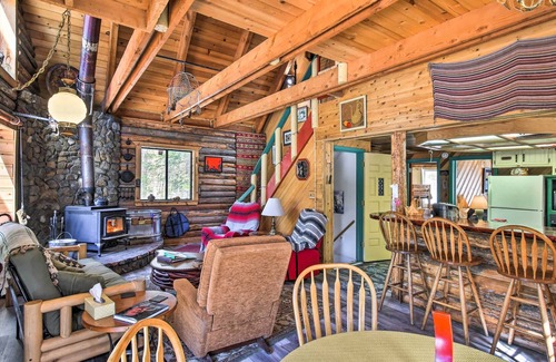 Ponderosa House | 'Dreamtime Cabin' w/ Deck in Sequoia Nat'l Forest!