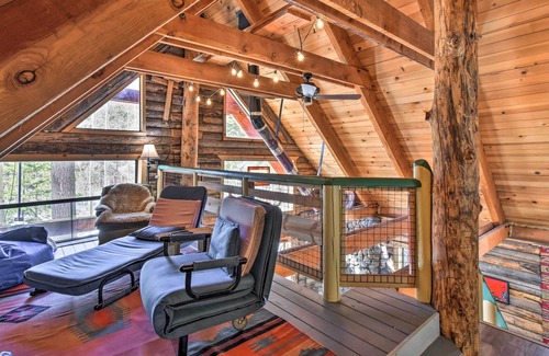 Ponderosa House | 'Dreamtime Cabin' w/ Deck in Sequoia Nat'l Forest!
