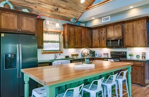 Glenwood Cabin | Dreamweaver on the Caddo!