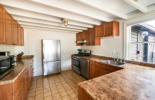 Hillsdale House | Dreamy 6 Bedroom House, Come Enjoy Hillsdale!