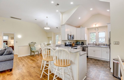 Corolla Light House | Dreamy 7BR | Private Pool | Hot Tub | Fireplace