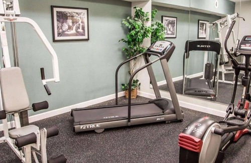 Quad Cities House | Dreamy accommodations near John Deere Pavilion !