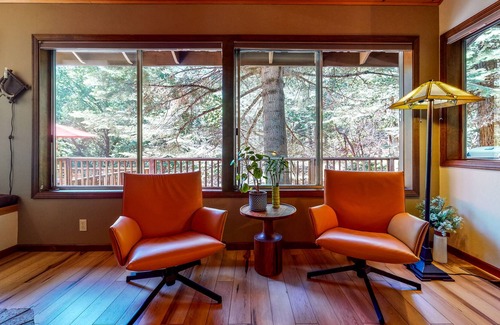 Glencoe Cabin | Dreamy Cabin in the Woods with Wraparound Deck