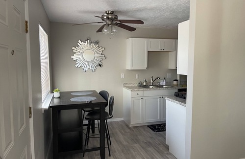 Northeast Heights Apartment | Dreamy COZY Albuquerque getaway! near hiking trails, dining, shopping.
