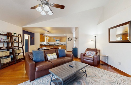Three Rivers House | Dreamy getaway near river with hot tub, lush property, fire pit, grill & WiFi