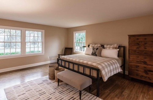 Hendersonville House | Dreamy Modern Home On The Lake In Hendersonville