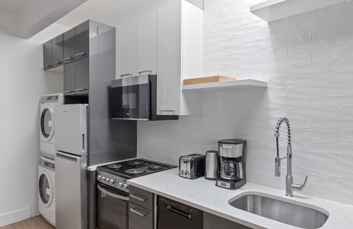 Park Slope Apartment | Dreamy Park Slope 3BR w/W/D, nr Prospect Park, by Blueground