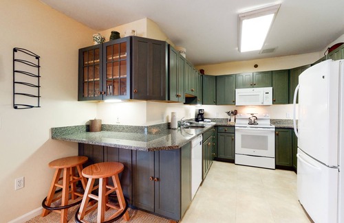 Jeffersonville Condo | Dreamy Ski-In/Ski-Out Condo at Smugglers’ Notch w/Shared Pool