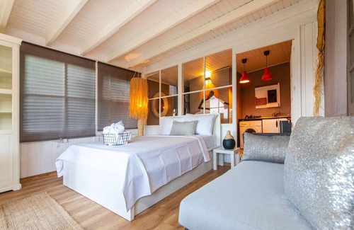 Koyunbaba Apartment | Dreamy Vacation Flat w Pool and Garden in Bodrum