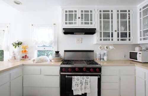 Venice House | dreamy white Venice house with airy whimsical charm